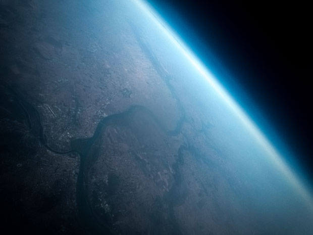 Од Звездарске шуме преко стратосфере до Гроцке: Погледајте како је Србин фотографисао Земљу из свемира (ФОТО)